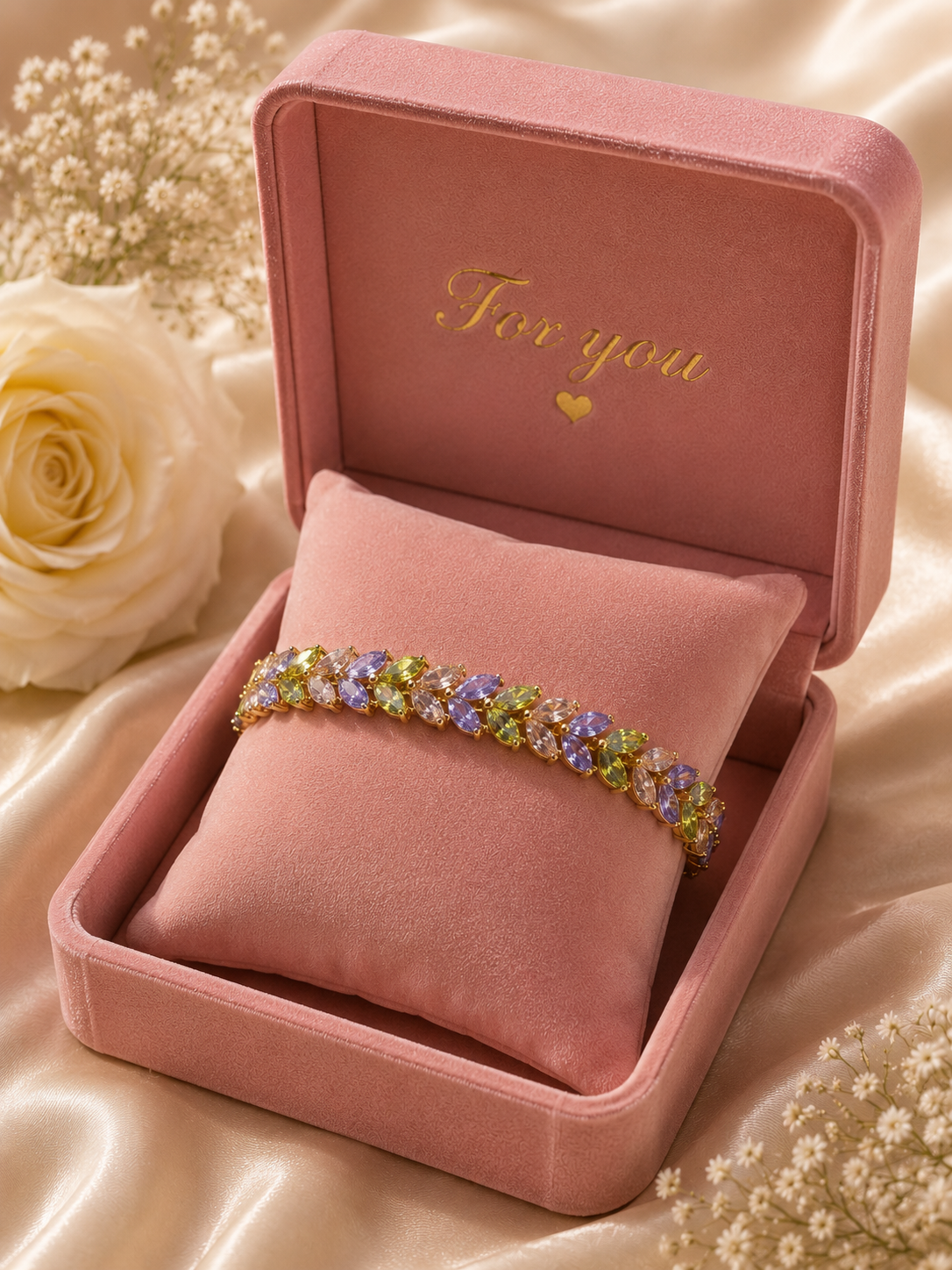 Royal Blossom – Luxus Armband mit Lavendel- & Peridot-Zirkonia