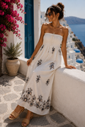 Eleganter Sommer-Overall mit floraler Stickerei