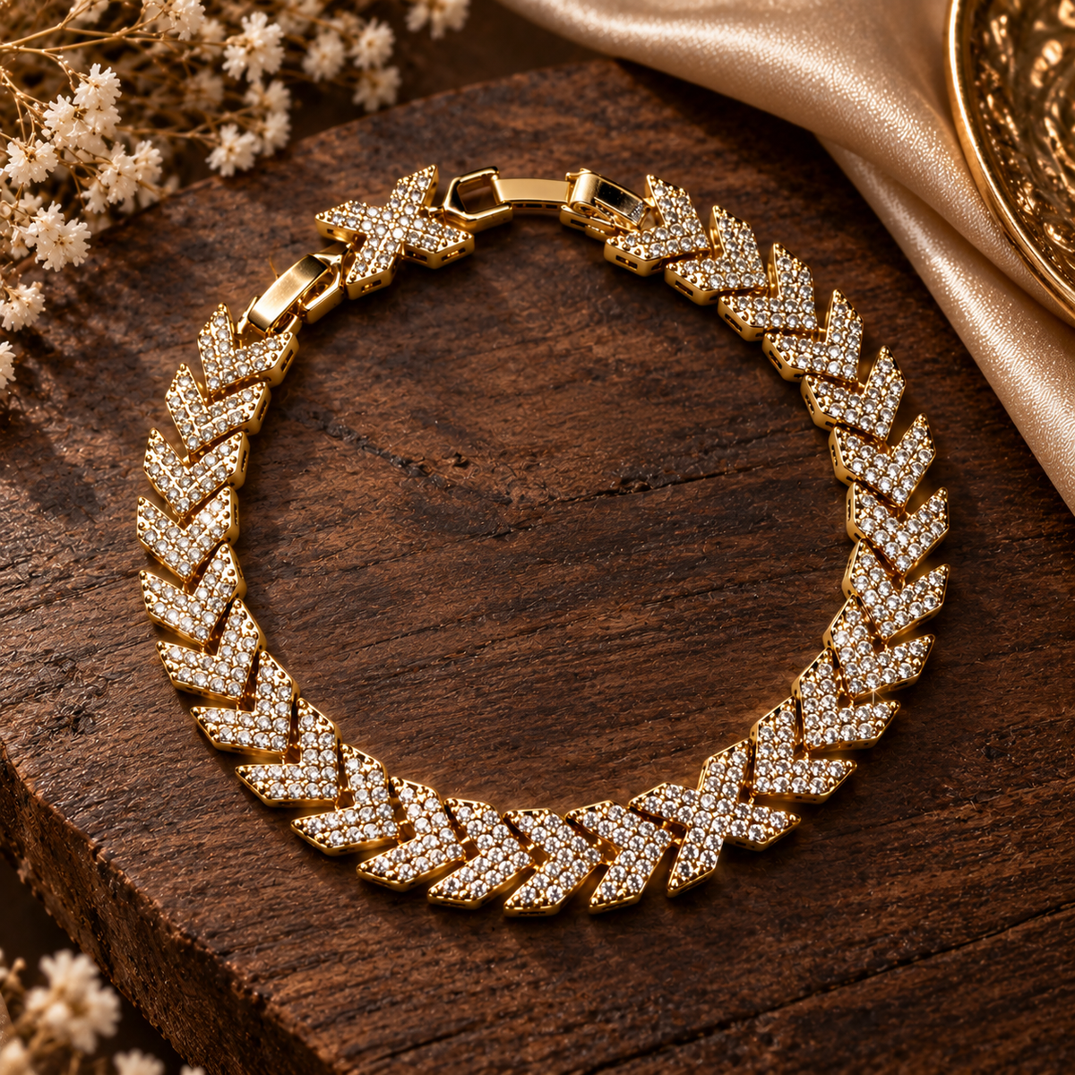 Goldenes Damenarmband mit Zirkonia ✨