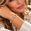 Elegantes Armband mit funkelnden Schmucksteinen aus chirurgischem Stahl – 18 Karat vergoldet