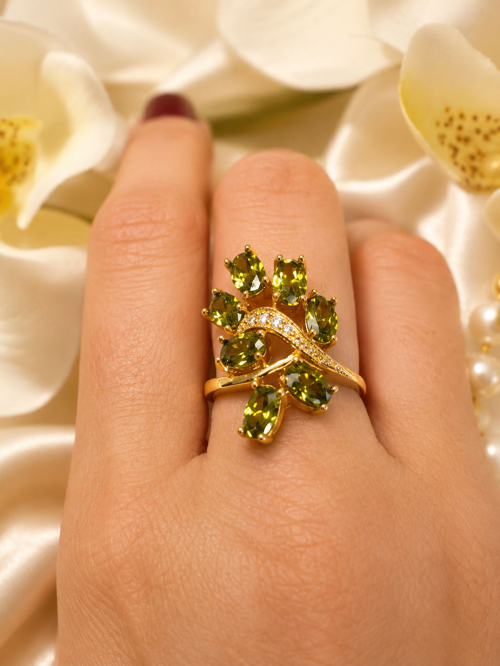✨ Exklusiver Goldring „Green Leaf“ mit grünen Zirkonia Größe 8 ✨